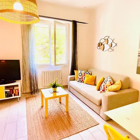 Apartment Au Son Des Cigales
